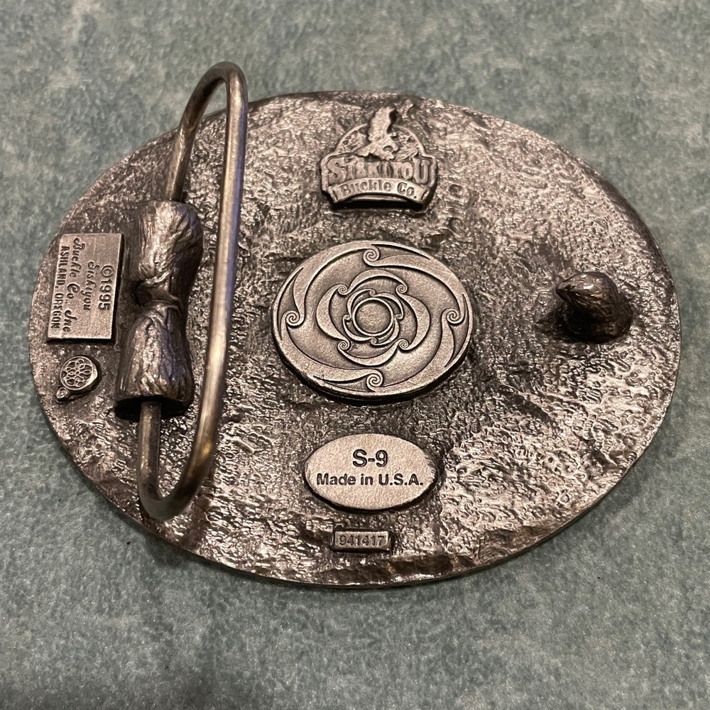 Silver Swirl Design Belt Buckle - Picture 2 of 2